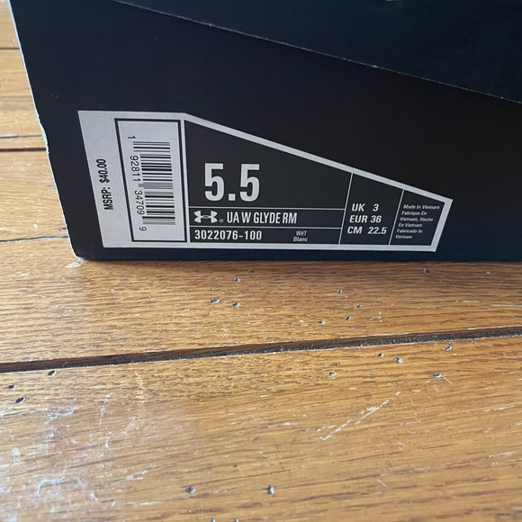Brand new in box cleats  . - Picture 2 of 3